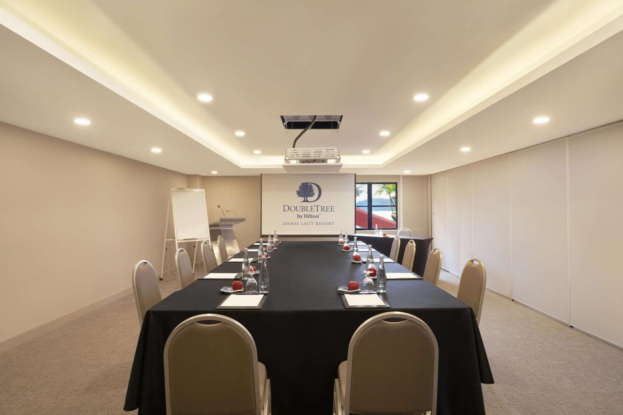 فندق Doubletree By Hilton Damai Laut لومو المظهر الخارجي الصورة