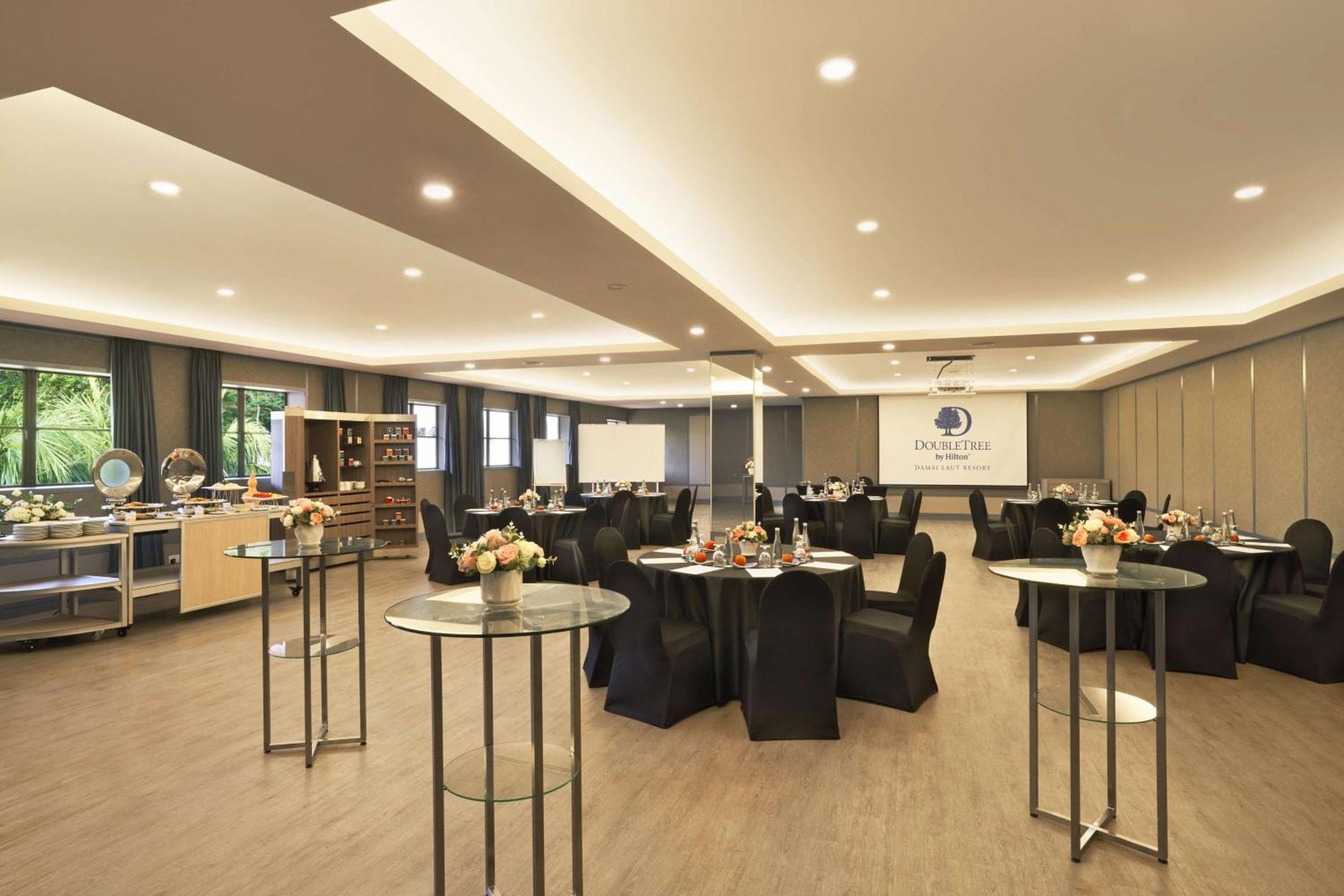 فندق Doubletree By Hilton Damai Laut لومو المظهر الخارجي الصورة