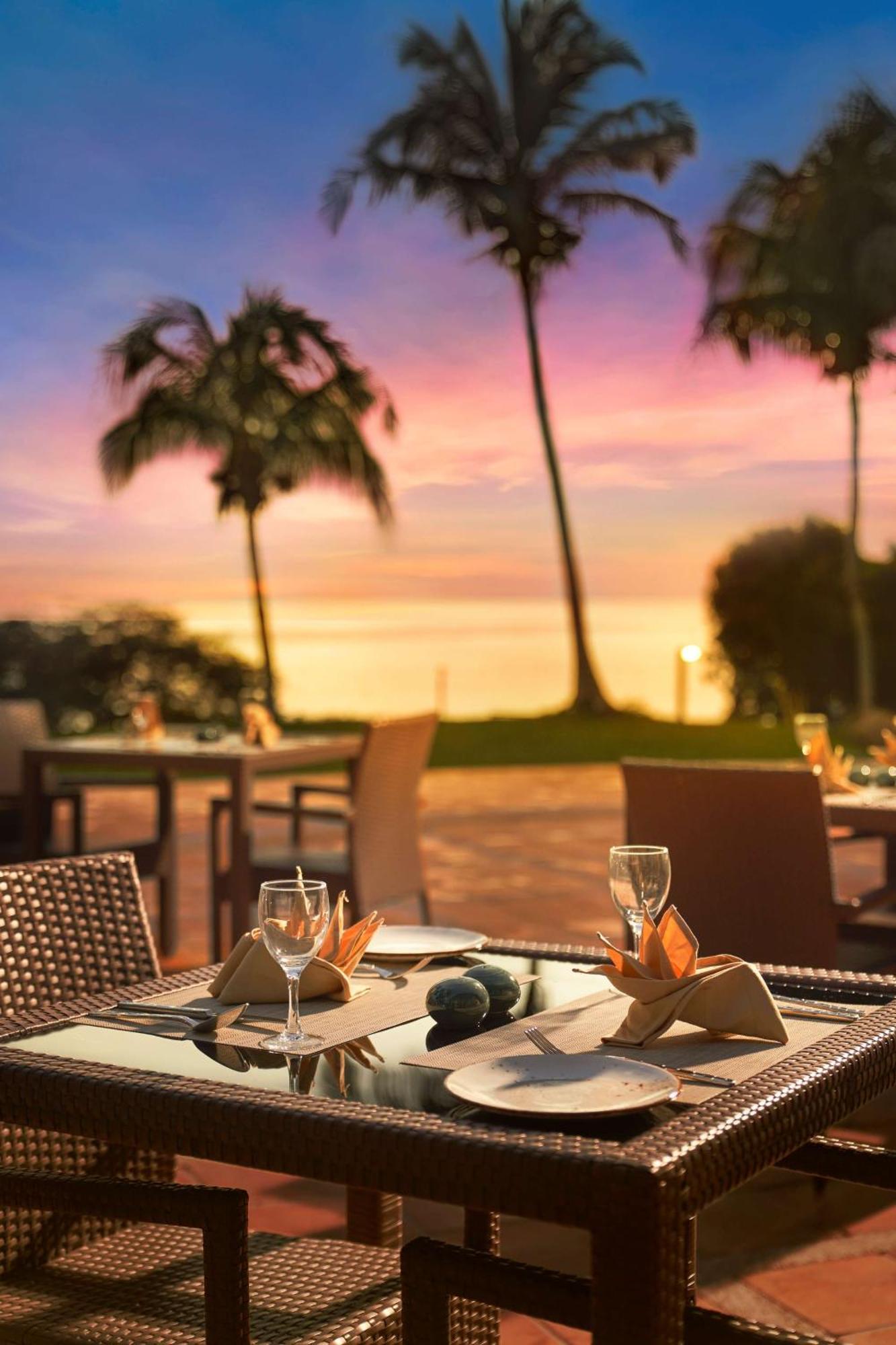 فندق Doubletree By Hilton Damai Laut لومو المظهر الخارجي الصورة