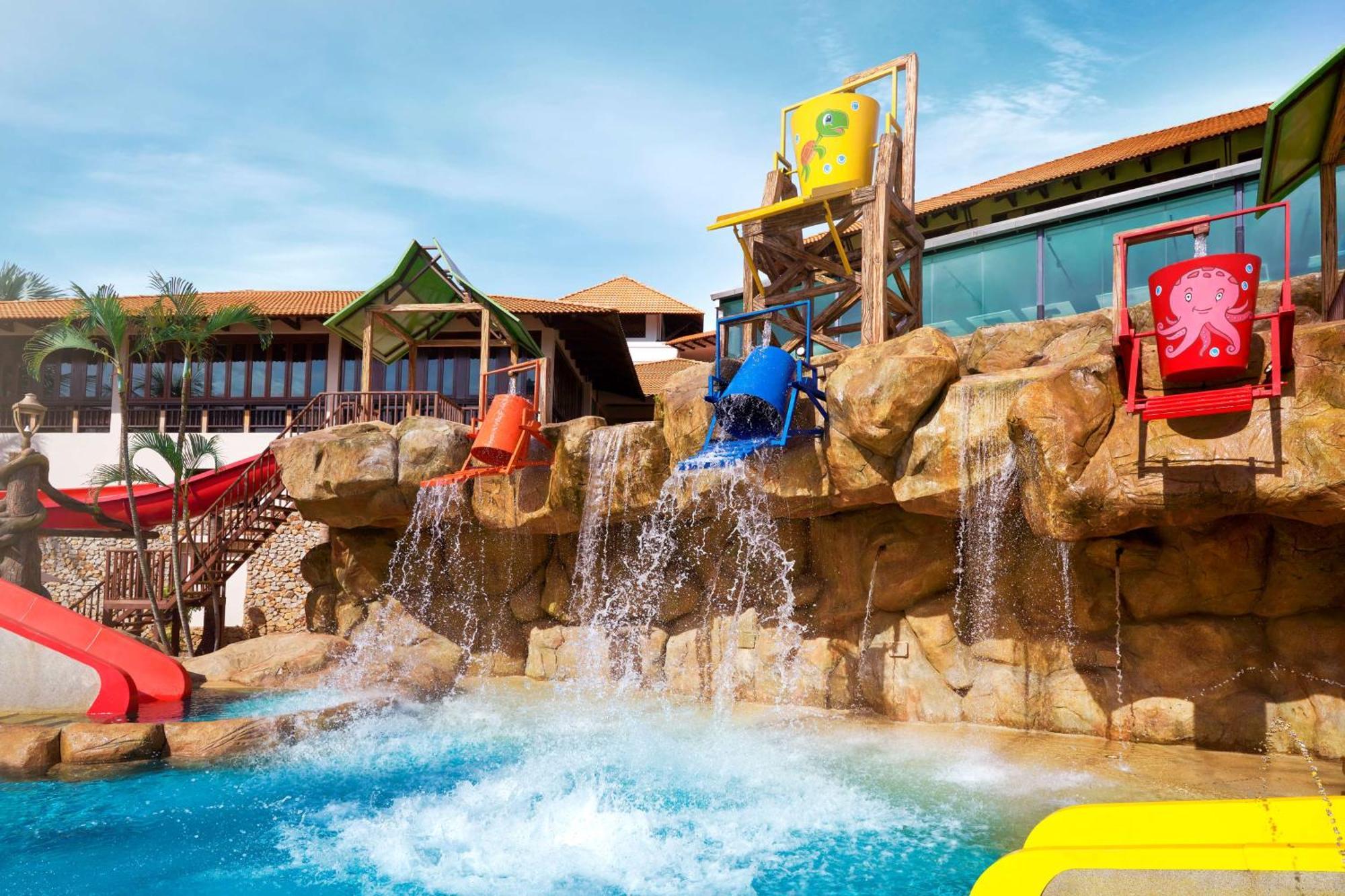 فندق Doubletree By Hilton Damai Laut لومو المظهر الخارجي الصورة